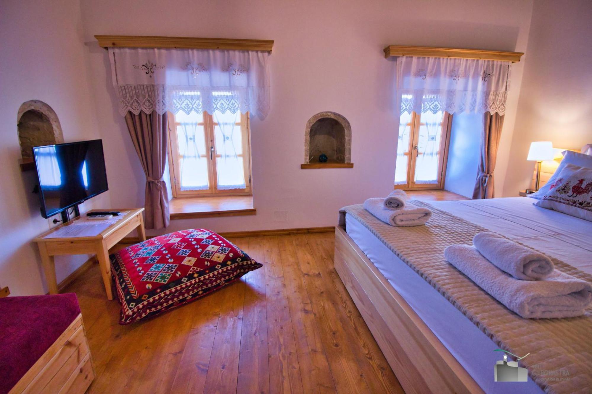 Argyropolis Boutique Hotel Gjirokastër Exteriör bild