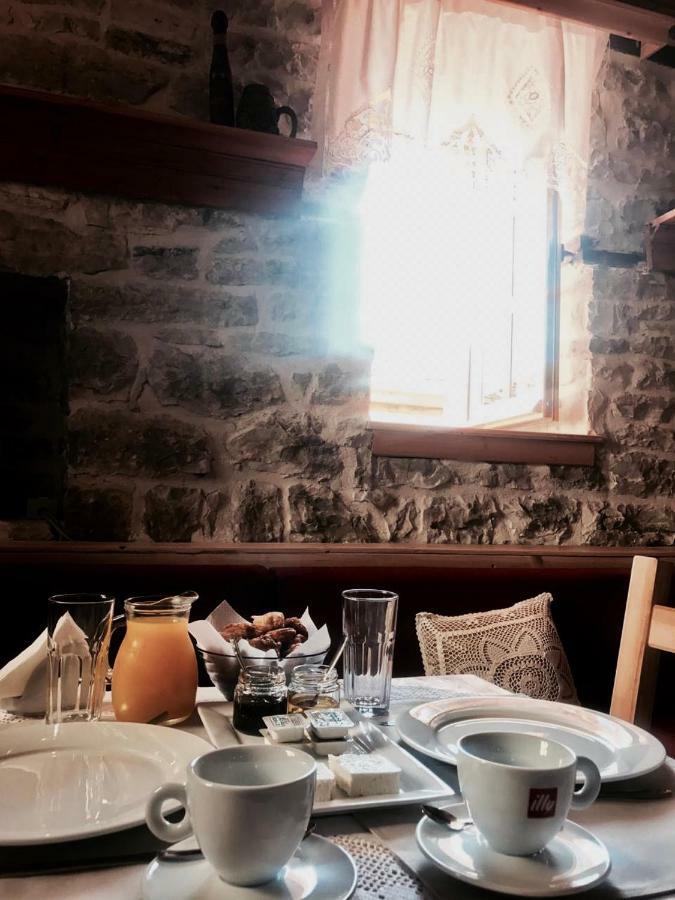 Argyropolis Boutique Hotel Gjirokastër Exteriör bild